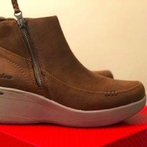 Skechers Air Cooled Memory Foam Platform Ankle Boots - Light Brown